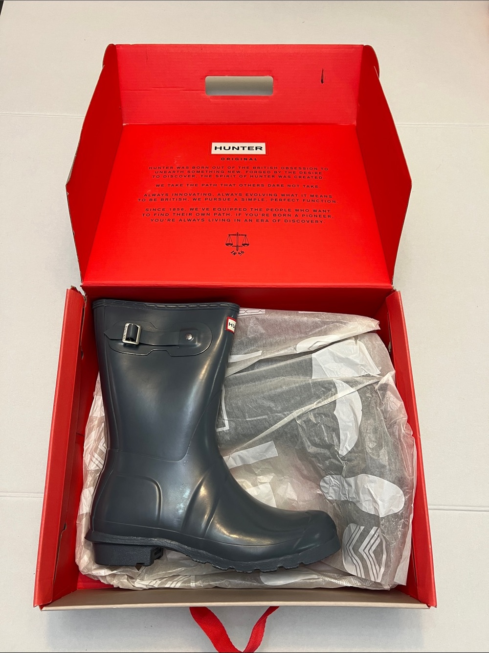 Hunter Women's Original Short Rain Boots Gloss graphite Size 11